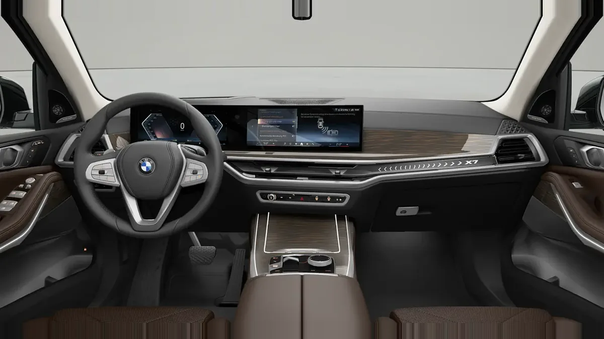 BMW X7 xDrive40i en renting en Málaga — Delantera