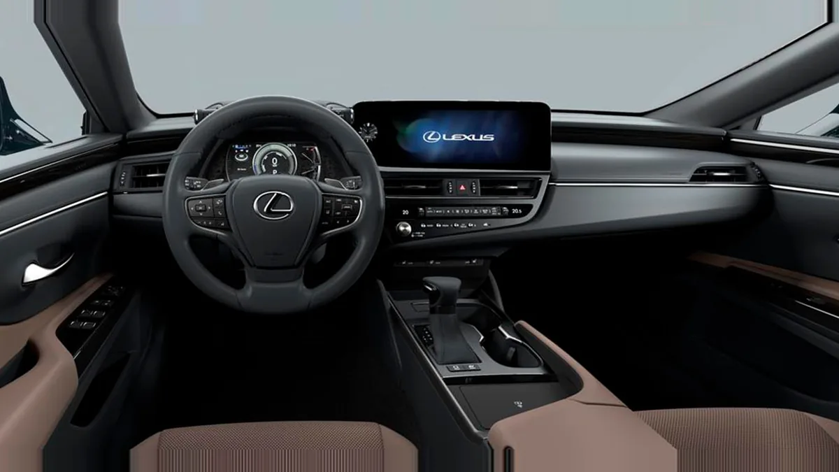 Lexus ES 2.5 300h Premium en renting en Málaga — Delantera
