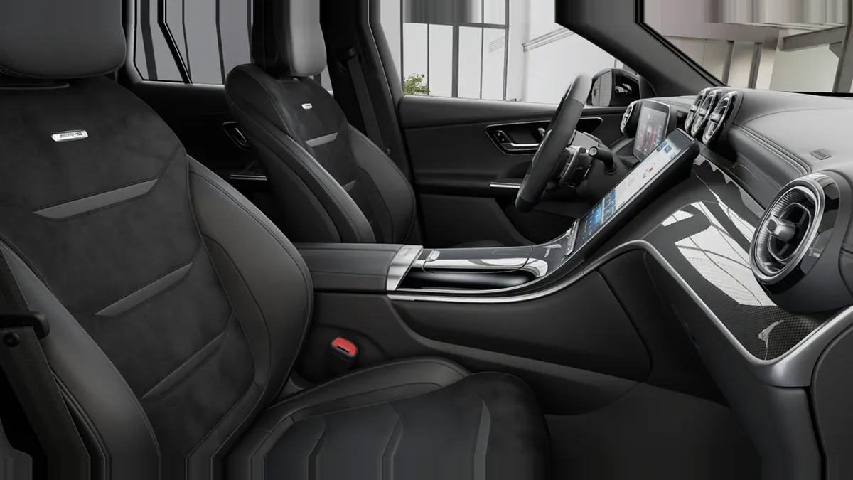 Mercedes-AMG GLC Coupé 63 S E Performance en renting en Málaga — Interior