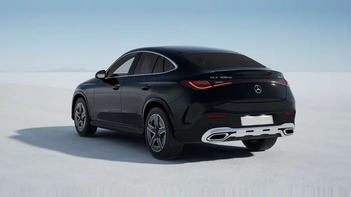 Mercedes-Benz GLC Coupé 300 de 4MATIC QS en renting en Málaga — Trasera