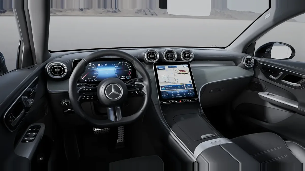 Mercedes-Benz GLC Coupé 300 de 4MATIC QS en renting en Málaga — Delantera