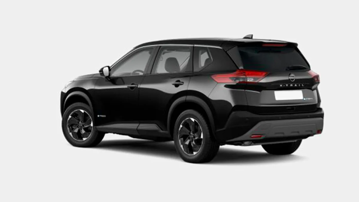 Nissan X-Trail 1.5 E-Power 204CV Acenta en renting en Málaga — Trasera