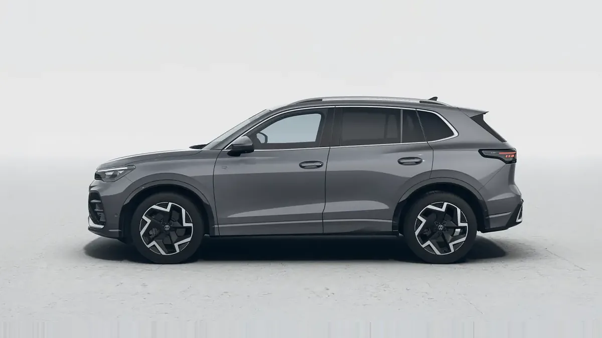 Volkswagen Tiguan R-Line 2.0 TDI 110kW DSG en renting en Málaga — Delantera